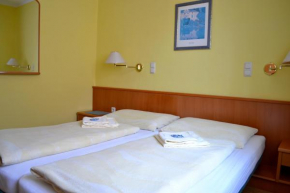 Hotels in Waldegg An Der Piesting